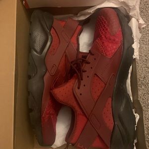 Nike huarache run ultra size 13 men red